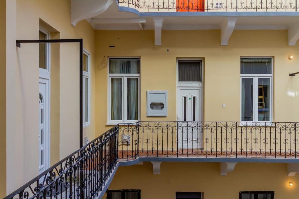 Apartmento Albero Di Acacia By Nw Budapest Luaran gambar
